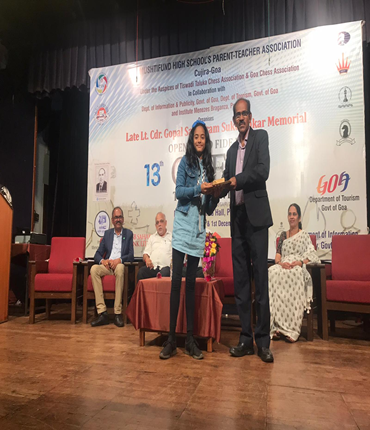 Szurina Vasarhelyi 370x430